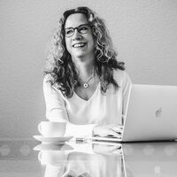 Portrait der Mitarbeiterin Ragny Werning.