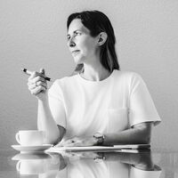 Portrait der Mitarbeiterin Julia Maaß.