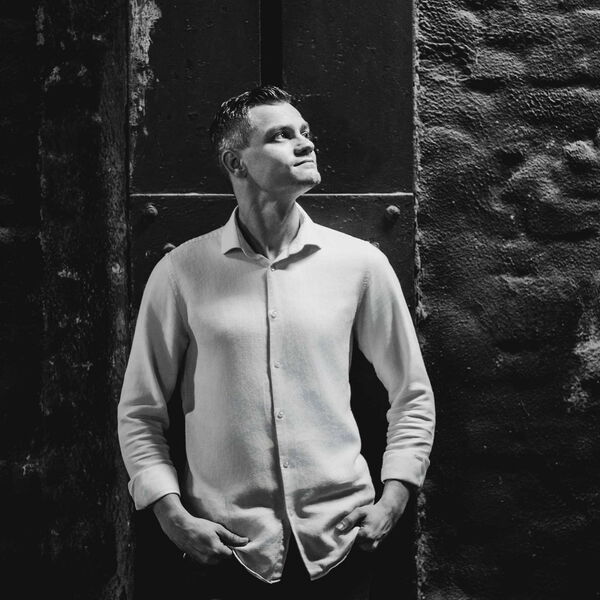 Schwarzweißfoto des Mitarbeiters Mihail Trahtenberg.